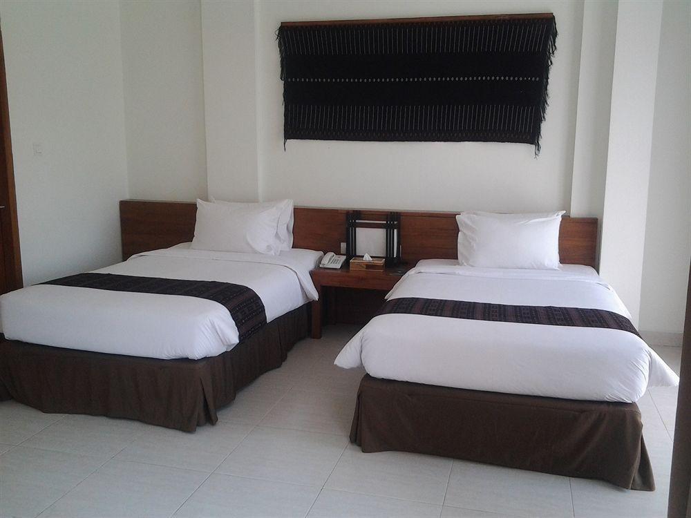 Luwansa Beach Resort Лабуан Баджо Екстериор снимка