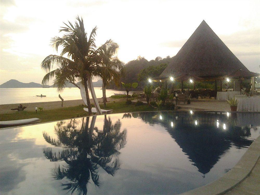 Luwansa Beach Resort Лабуан Баджо Екстериор снимка