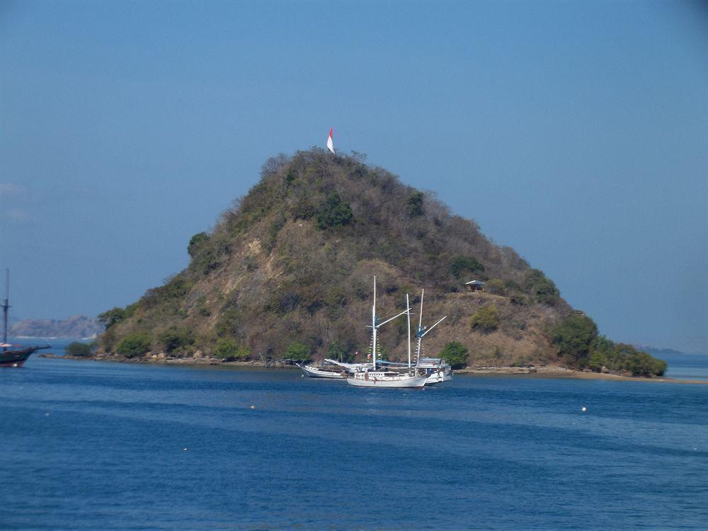 Luwansa Beach Resort Лабуан Баджо Екстериор снимка