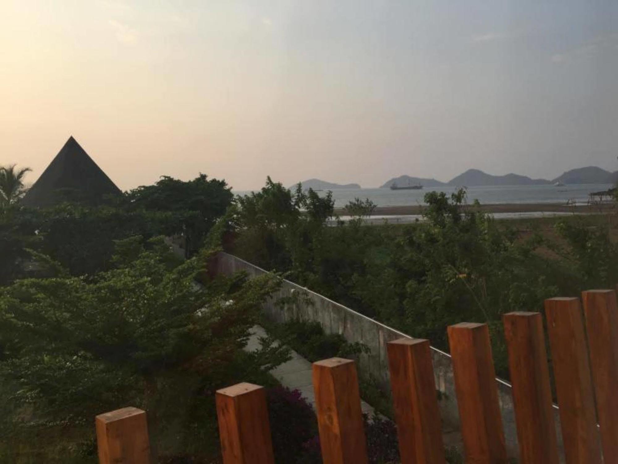 Luwansa Beach Resort Лабуан Баджо Екстериор снимка